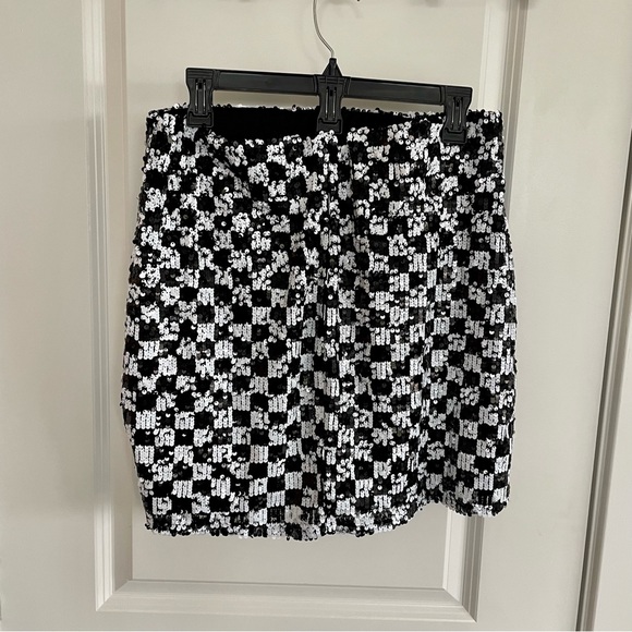 GB Black and White Checkered Sequin Mini Skirt NWT - Picture 4 of 5